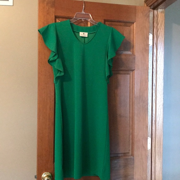 Kelly Green Dress - Picture 1 of 3